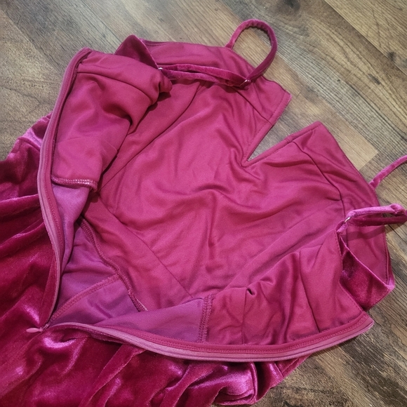 Blencot Women's Pink Sleeveless Velvet Wide Leg Overall Jumpsuit Size Small - Picture 9 of 10